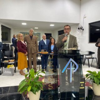 AD BELÉM PINDA BAIRRO DAS CAMPINAS 

Nossa gratidão ao Dirigente Sebastião Marcolino e esposa Marlene, pelos anos dedicados a esta obra.

Nossas boas vindas ao Dirigente Benedito Carlos e esposa Pe. 

Agradecemos ao Pastor Állen Valadares Vaz nos representar neste ato.

Ainda presentes...Pastor Renato Melo e Pastor Carlos Daniel em nome do Vereador Marco Mayor.