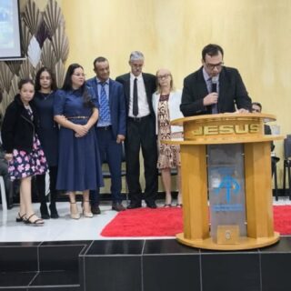 TRANSFERÊNCIA DE DIREÇÃO 
08/09/2026

AD BELÉM PINDA VALE DAS ACÁCIAS 

Nossa gratidão ao Dirigente Edmilson e esposa Aline pelos anos de atendimento à Congregação Vale das ACÁCIAS. 

Nossas boas vindas ao Dirigente Pastor Sebastião Marcolino e esposa Marlene.

Agradecemos ao Pastor Állen Valadares Vaz por nos representar neste ato.

Também esteve presente o Presbítero Vinicio Trigo representando o Vereador Marco Mayor.

Pastor Euclides Vaz Junior e esposa Licinha